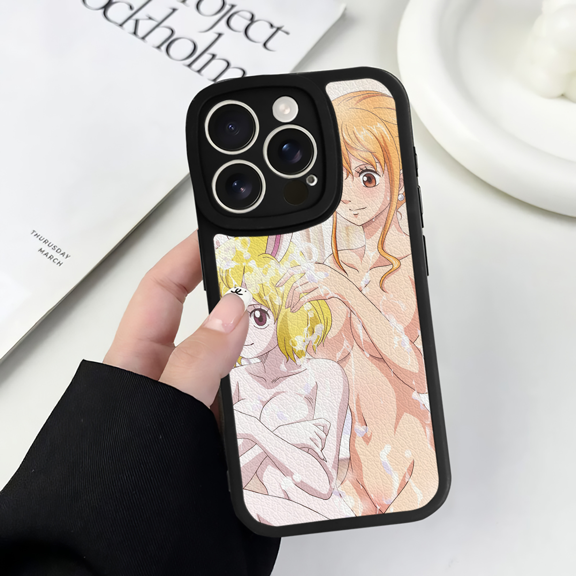 （画像用） ワンピース ONE PIECE 【iPhone 16シリーズ対応】シリコンスマホケース（レザー調） 材質：シリコン